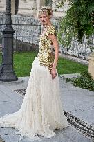 PFW Bal D Ete Outside Arrivals