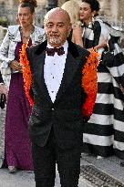 PFW Bal D Ete Outside Arrivals