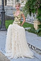 PFW Bal D Ete Outside Arrivals