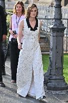 PFW Bal D Ete Outside Arrivals