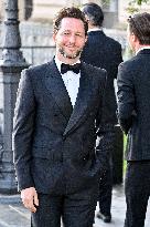 PFW Bal D Ete Outside Arrivals