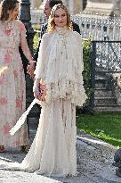 PFW Bal D Ete Outside Arrivals