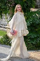 PFW Bal D Ete Outside Arrivals