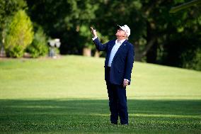 Donald Trump returns from Bedminster - Washington