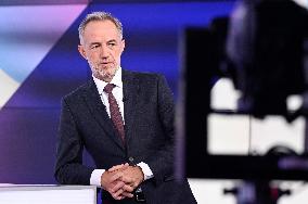 Emmanuel Gregoire On Dimanche En Politique - Paris