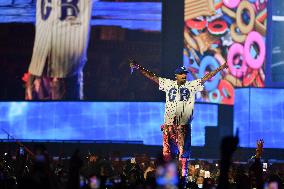 Chris Brown Concert - Paris