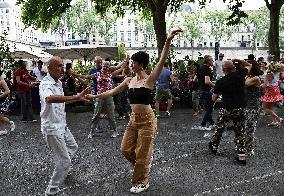 Paris Summer Leisure - France