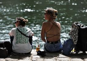 Paris Summer Leisure - France