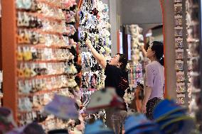 High Temperature Promotes Cooling Economy