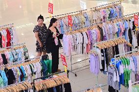 High Temperature Promotes Cooling Economy