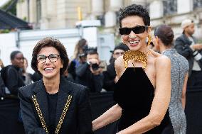 PFW Schiaparelli Outside Arrivals NB