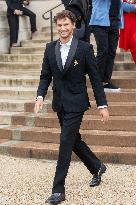 PFW Schiaparelli Outside Arrivals NB