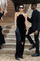 PFW Schiaparelli Outside Arrivals NB