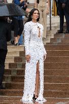 PFW Schiaparelli Outside Arrivals NB