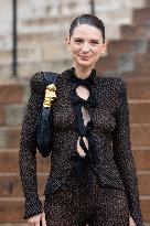 PFW Schiaparelli Outside Arrivals NB