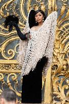 PFW Schiaparelli Outside Arrivals NB