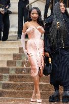 PFW Schiaparelli Outside Arrivals NB