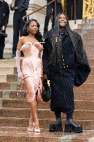 PFW Schiaparelli Outside Arrivals NB