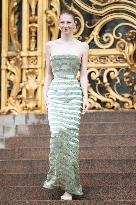 PFW Schiaparelli Arrivals AM