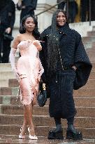 PFW Schiaparelli Arrivals AM