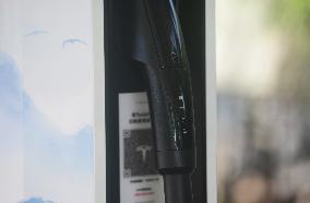 Tesla V4 Super Charging Pile