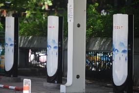 Tesla V4 Super Charging Pile