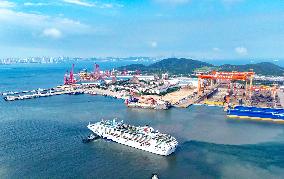 Luxury Cruise Ship Dream