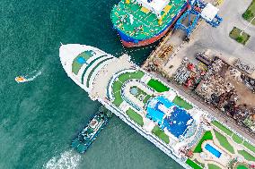 Luxury Cruise Ship Dream