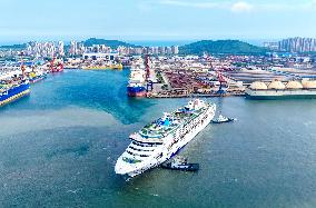 Luxury Cruise Ship Dream