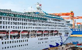 Luxury Cruise Ship Dream
