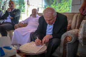 Hebron Family Disowns Relative Over Israel Ties - Palestine
