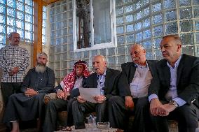 Hebron Family Disowns Relative Over Israel Ties - Palestine