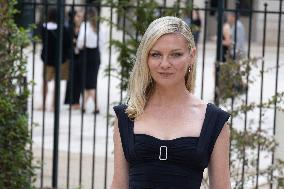 PFW Chanel Outside Arrivals NB