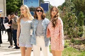 PFW - Chanel Outside Arrivals