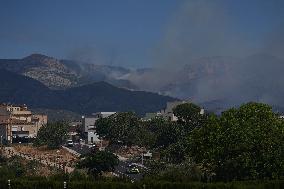Thousands Told to Stay Home as Spain Forest Fire Rages on