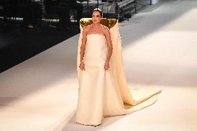 PFW - Stephane Rolland Runway in Paris FA