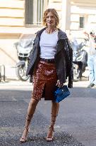 PFW ASHI Outside Arrivals NB