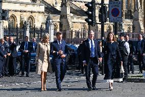 President Macron Pays Tribute to Winston Churchill - UK