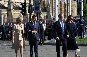 President Macron Pays Tribute to Winston Churchill - UK