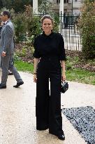 PFW Chanel Outside Arrivals NB