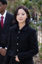 PFW Chanel Outside Arrivals NB