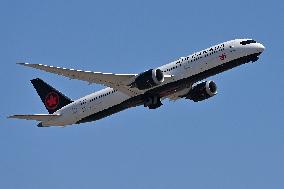 Planes to Fiumicino airport