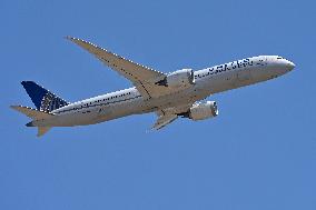 Planes to Fiumicino airport
