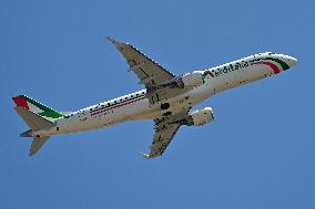 Planes to Fiumicino airport