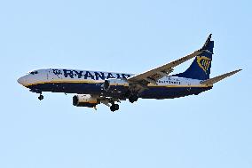 Planes to Fiumicino airport