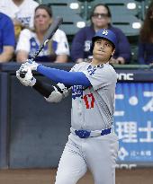 Baseball: Dodgers vs. Brewers