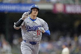 Baseball: Dodgers vs. Brewers