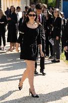 PFW - Chanel Outside Arrivals