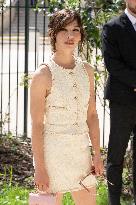 PFW - Chanel Outside Arrivals