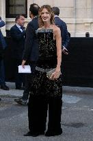 PFW - Georgio Armani Outside Arrivals